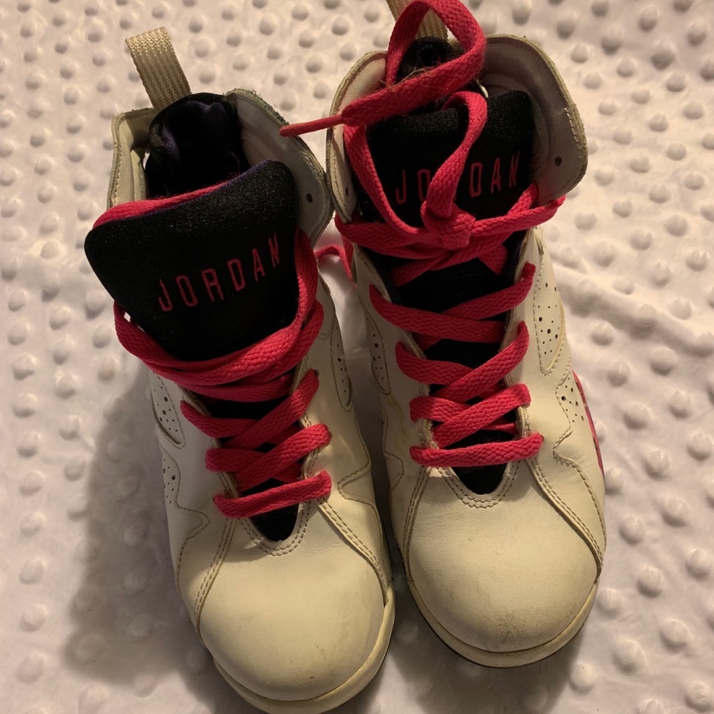 *authentic* jordan retro 6’s
